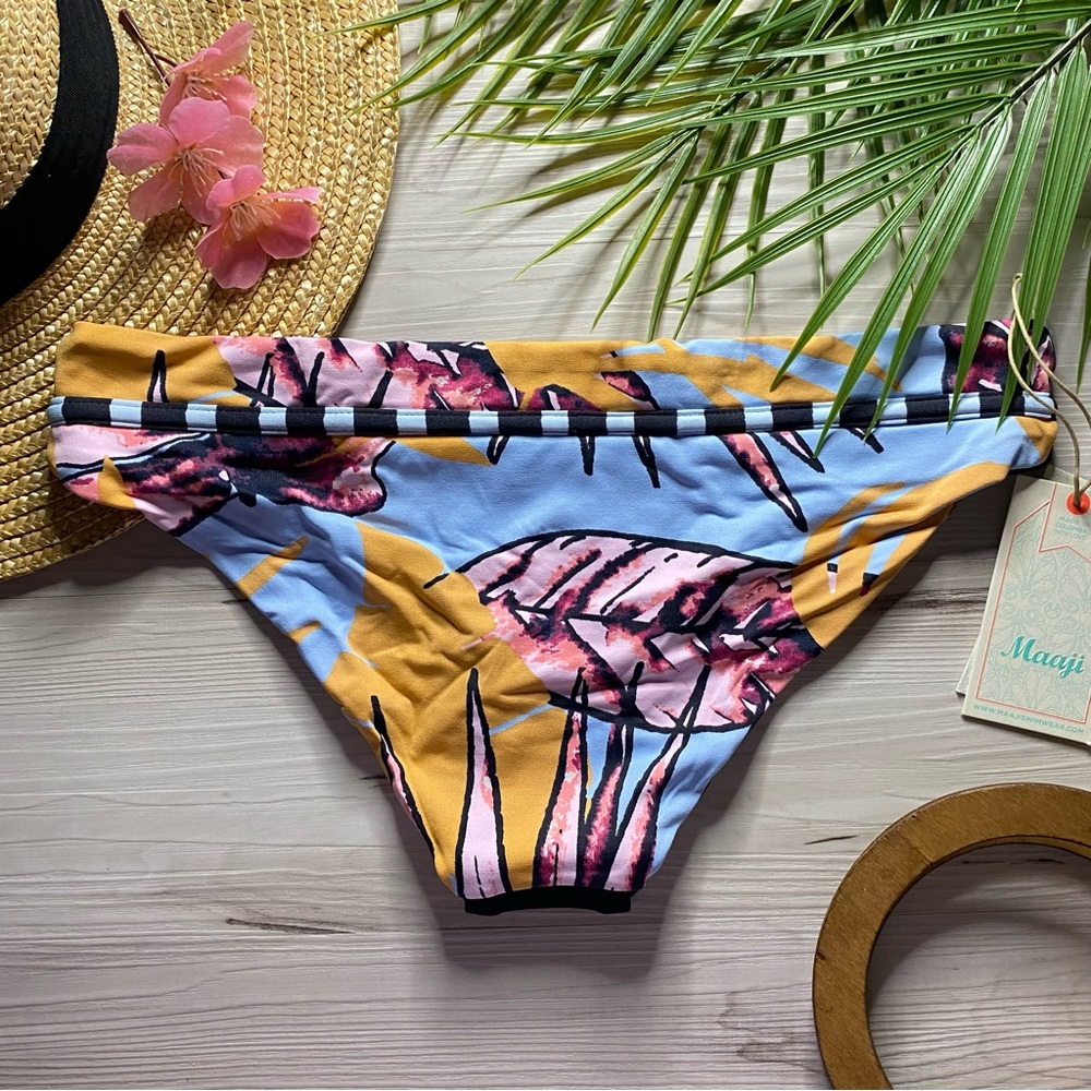 ๐บ Maaji Bikini Set ๐ - Picture 12 of 16